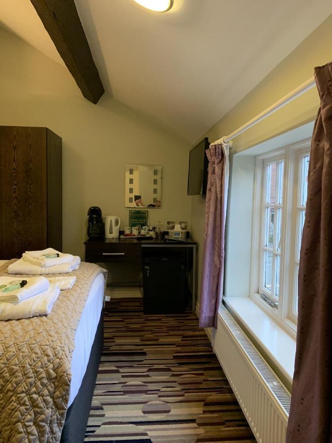 George And Dragon Bed & Breakfast Tarvin Exterior photo